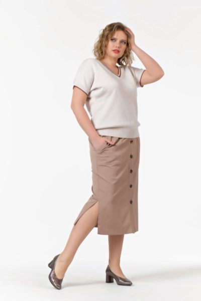 Юбка карандаш с пуговицами спереди и боковыми разрезами