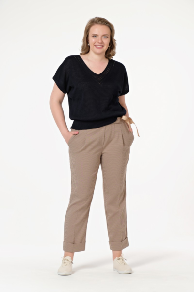 Брюки свободного силуэта с поясом на резинке укороченные La Diano