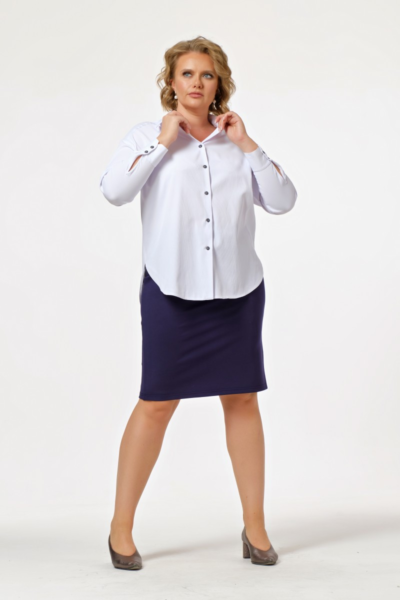 Блузка свободная белая с длинным рукавом и асимметричным низом La Diano