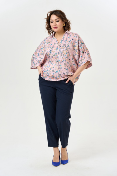 Блузка свободного кроя с рукавом три четверти из льна La Diano