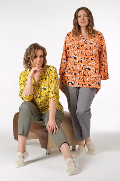 Брюки бананы женские серые свободного кроя с поясом резинкой