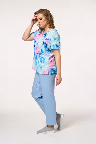 Брюки зауженные льняные со стрелками для женщин голубые