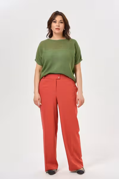 Брюки прямого силуэта женские с эластичным поясом сзади