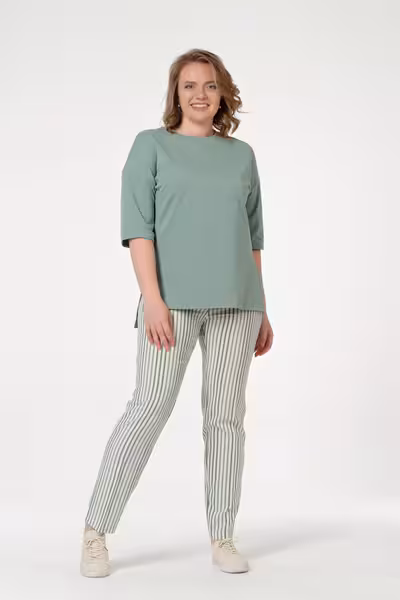 Брюки прямые с декоративными стрелками классические