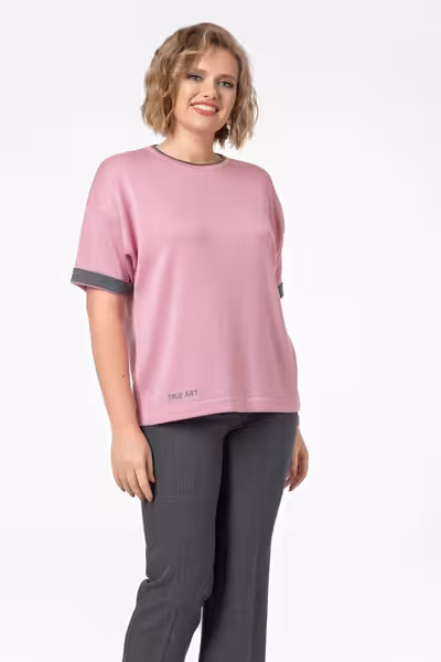 Вязаный джемпер удлиненный розовый с контрастной отделкой