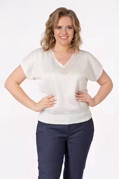 Вязаный джемпер с V-образным вырезом прямого силуэта