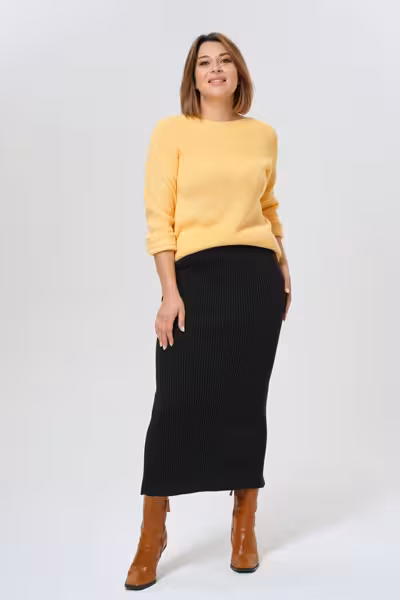 Вязаный джемпер женский с вырезом лодочка из вискозы