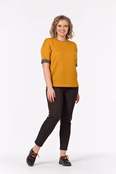 Прямые брюки с высокой посадкой и стрелками для офиса