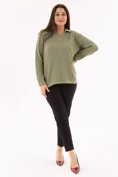 Джемпер поло женский вязаный зеленый с пуговицами и узором