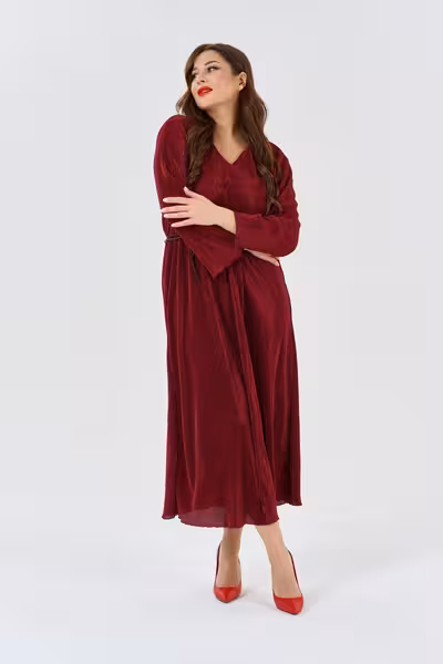 Платье макси бордовое свободного силуэта с длинным рукавом