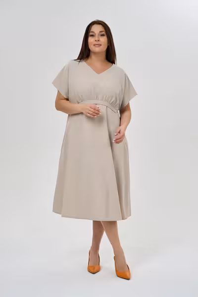 Платье с поясом расклешенное больших размеров бежевое