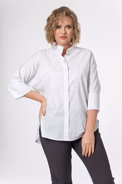 Рубашка женская хлопковая белая с принтом свободного силуэта