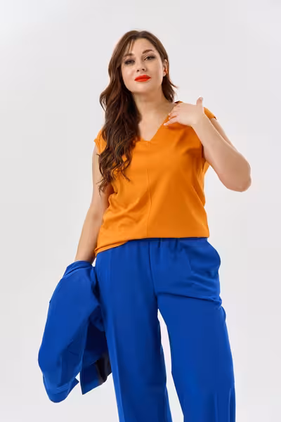 Блузка с рукавом кимоно и V-вырезом прямого силуэта