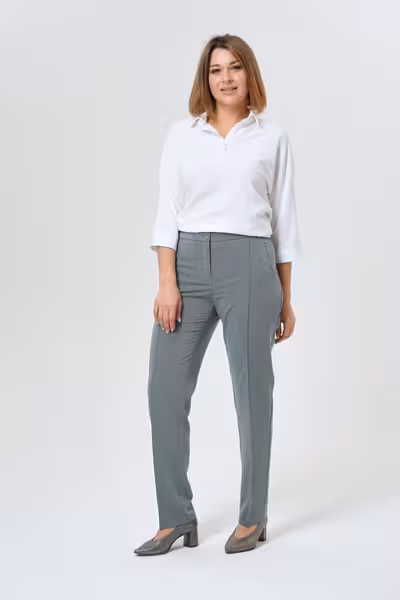 Белая классическая блузка с рукавом 7/8 и воротником