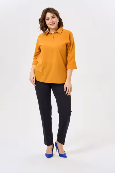 Блузка горчичная с воротником и рукавами три четверти