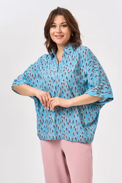 Блузка свободного силуэта с рукавами три четверти