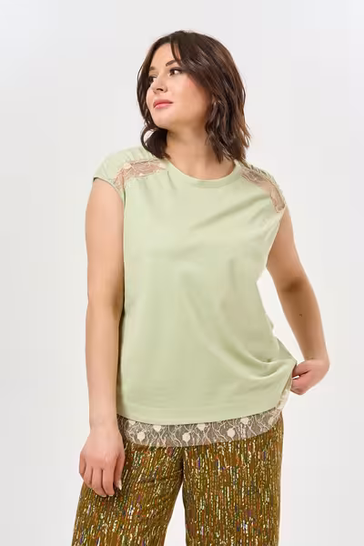 Блузка трикотажная с кружевом зеленая больших размеров