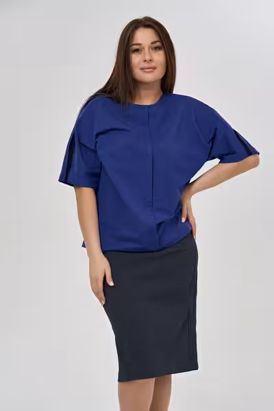 Блузка с округлым вырезом и рукавом до локтя синяя