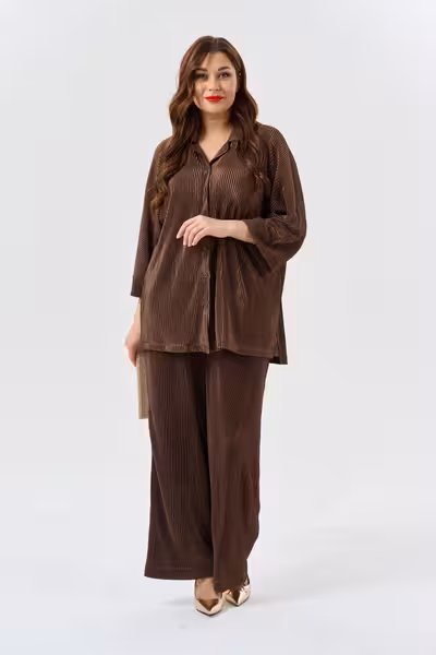 Блузка оверсайз коричневая рифленая для праздника 46-56