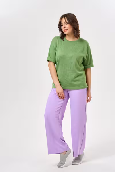 Широкие прямые брюки со средней посадкой и карманами