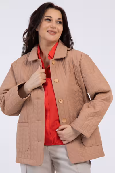 Куртка стеганая демисезонная бежевая женская с карманами
