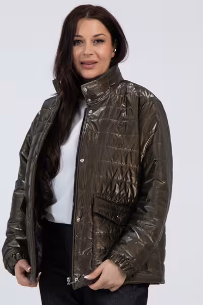 Легкая весенняя куртка женская хаки с карманами оверсайз